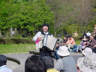 ���������i�� �Ƃ����т� ������